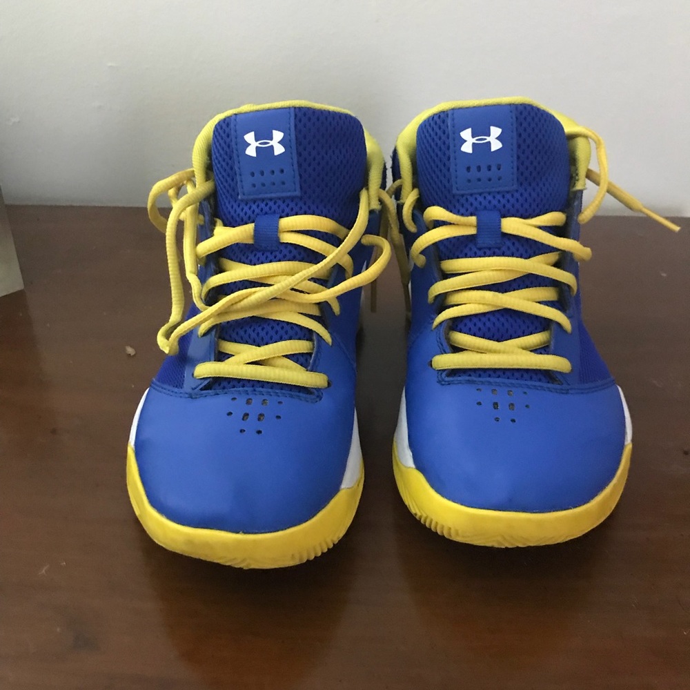 Under Armor Basketball sneakers